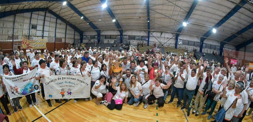 La Municipalidad reconoció a los adultos mayores que participaron de los Juegos Chubutenses