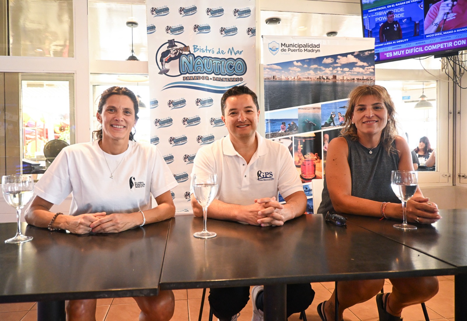 DÍA MUNDIAL DE CONCIENTIZACIÓN SOBRE LOS PINGÜINOS EN EL MADRYN COMESTIBLE