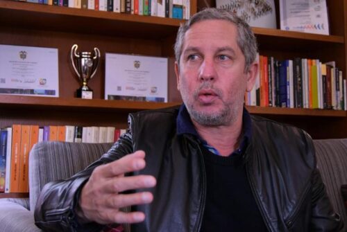 Guillermo Martinez llega a Puerto Madryn