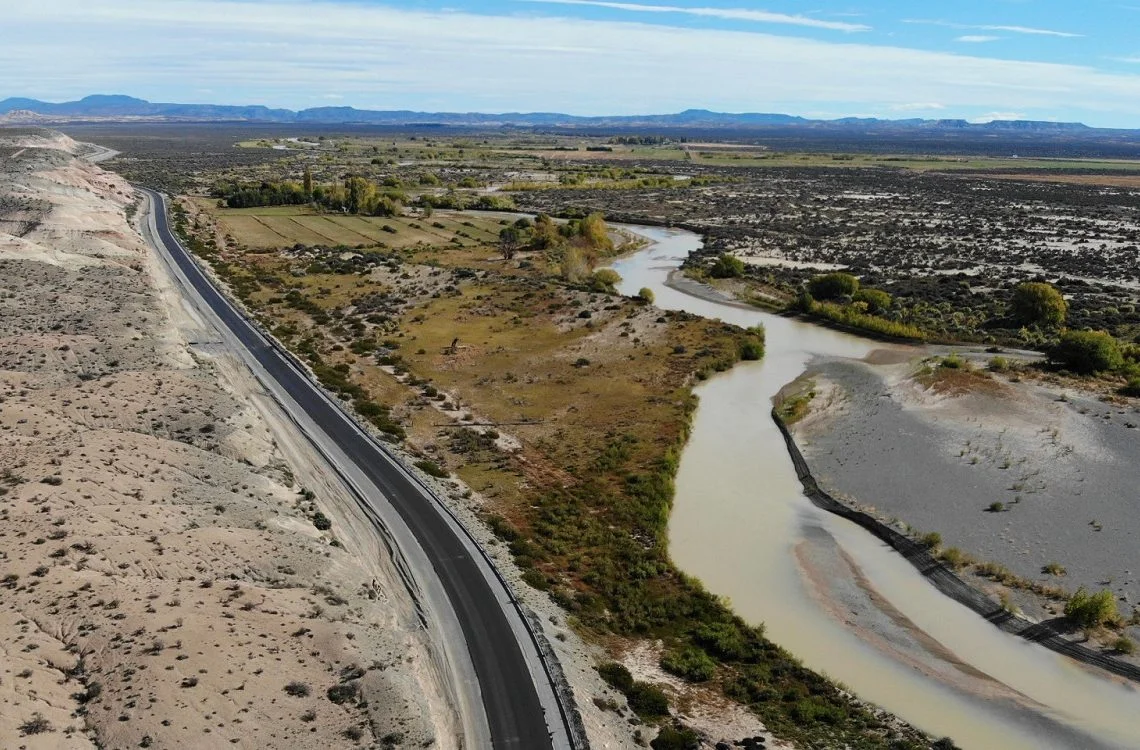 Ruta 25: Provincia busca avanzar con reparaciones mediante compensación de deuda con Nación
