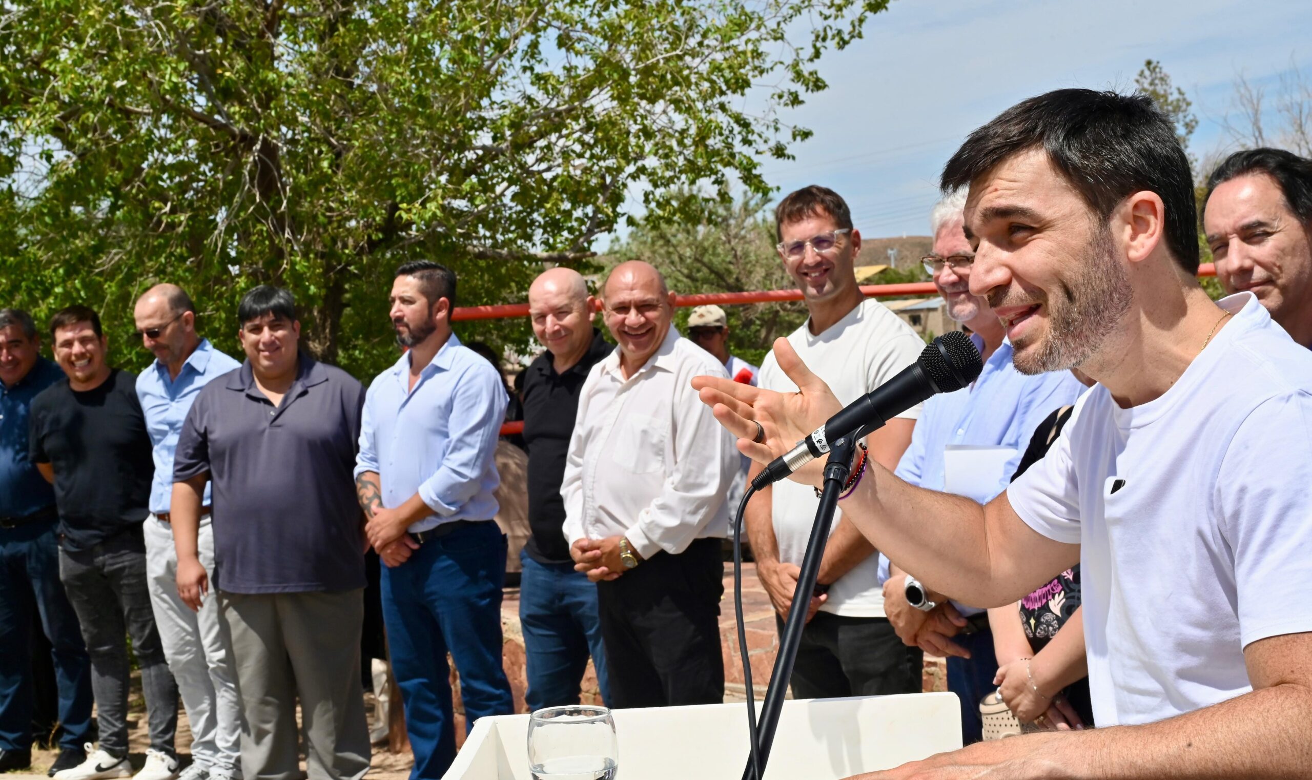Torres encabezó el acto por el 122° aniversario de Gastre