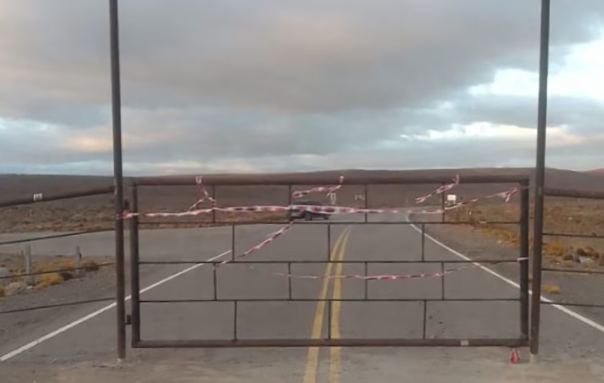 Conflicto por un tramo asfaltado en Sierra Colorada: aclaran que es un proyecto inconcluso y sin jurisdicción provincial