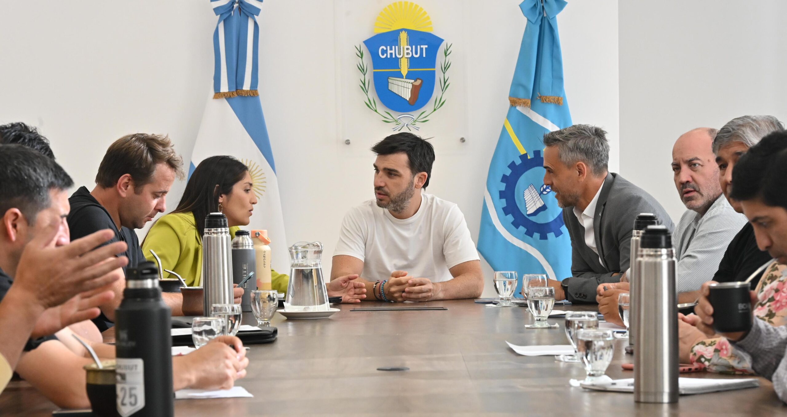 Torres reunió a jefes comunales para avanzar en el ordenamiento fiscal y modernizar la recaudación en Chubut