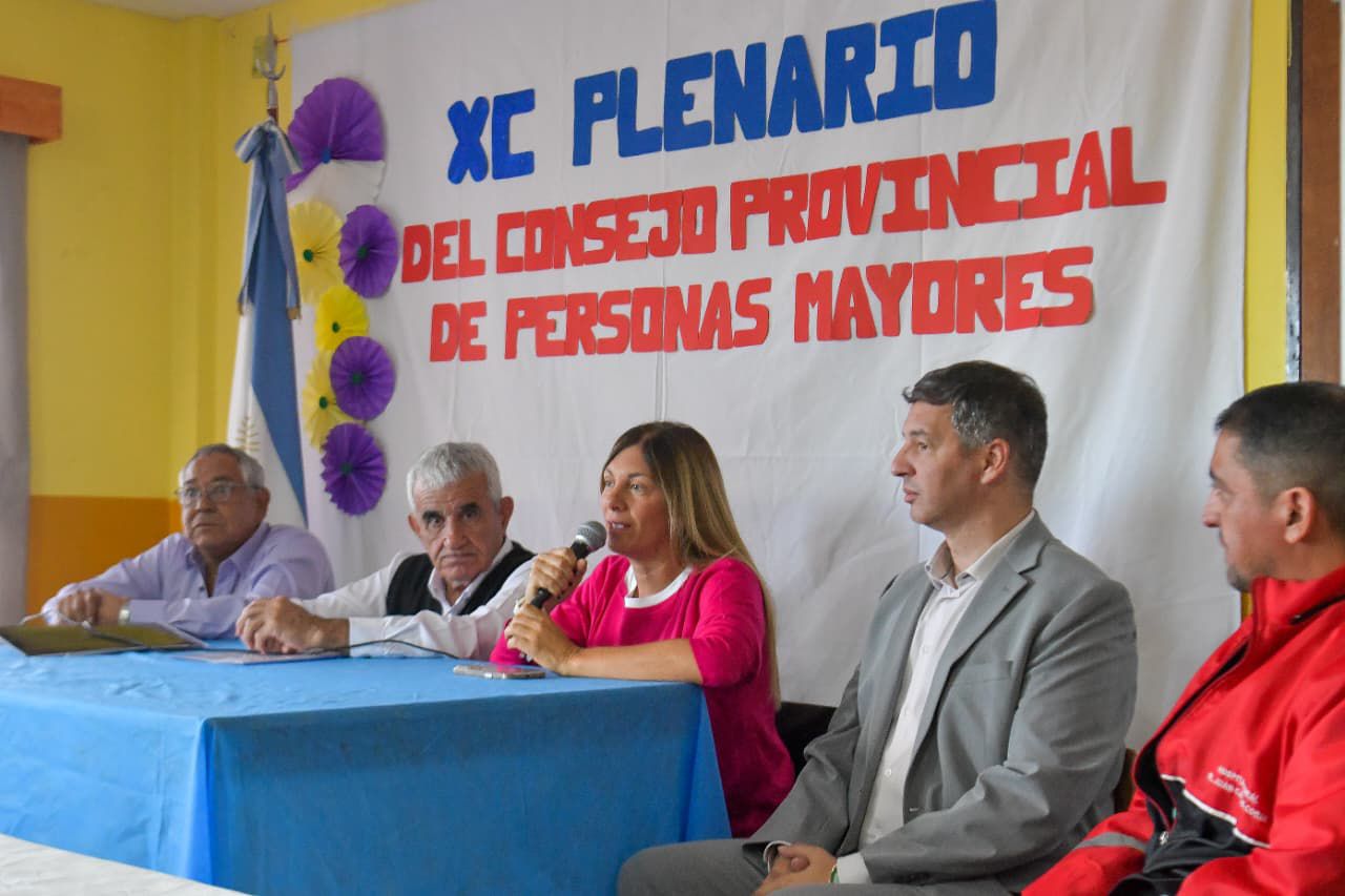 Chubut presentó el Programa Provincial de Promoción y Cuidado de las Personas Mayores en Paso de Indios