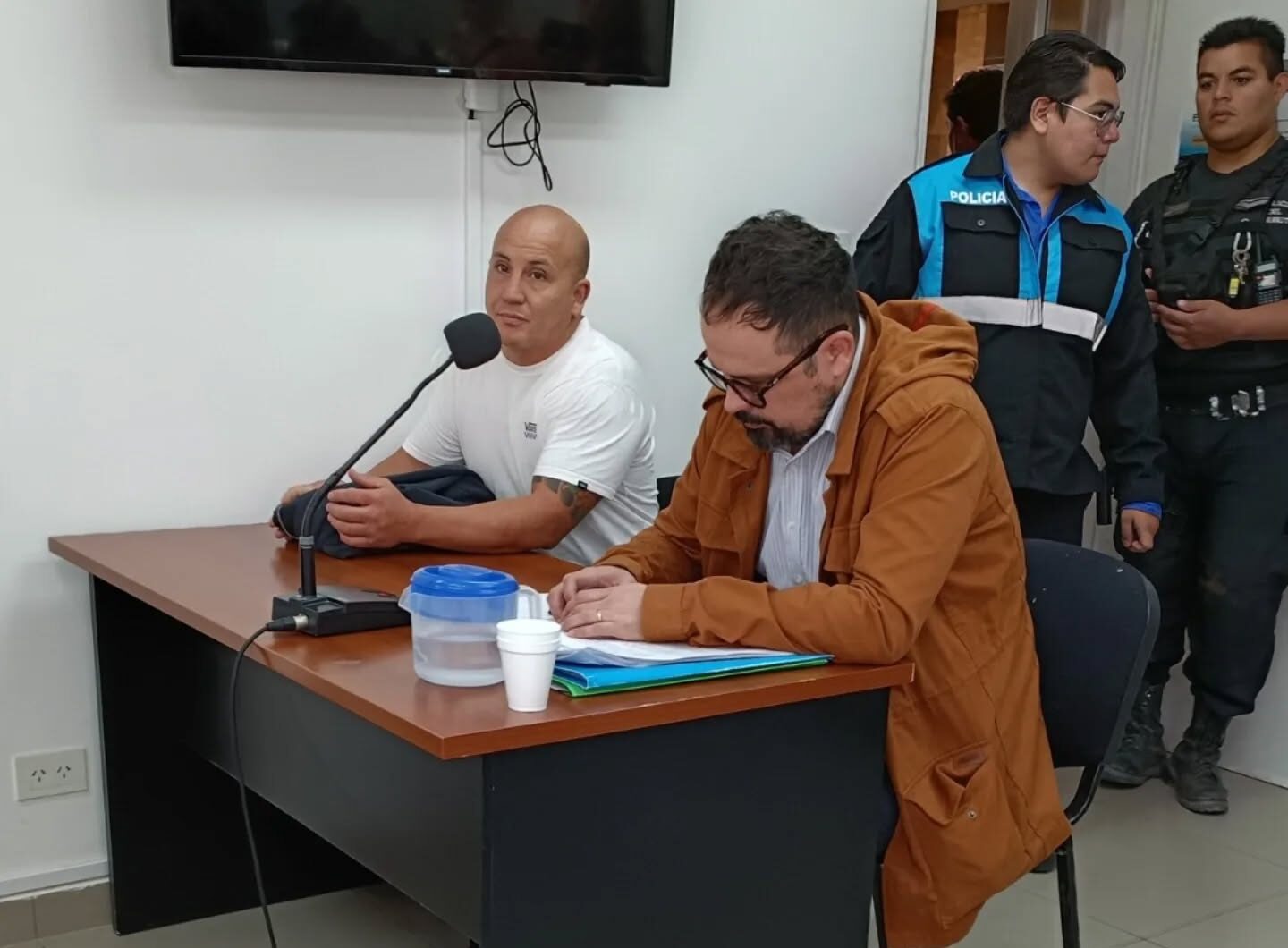 Dictaron arresto domiciliario para el acusado de amenazar a Ricardo Sastre con un arma