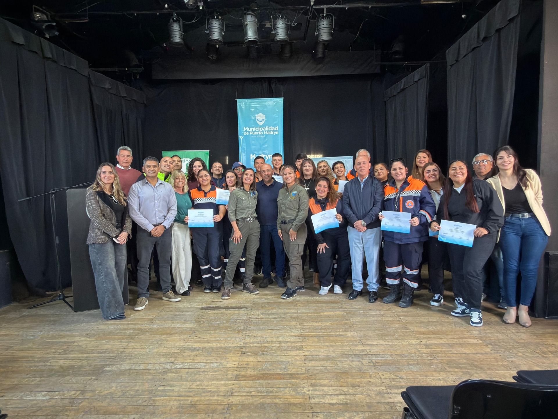 Trabajadores municipales recibieron certificados tras una capacitación impulsada por el SEMM