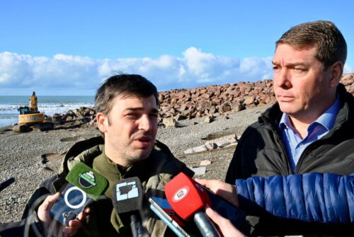 Provincia avanza con una obra estratégica para proteger la costa de Playa Unión del avance del mar