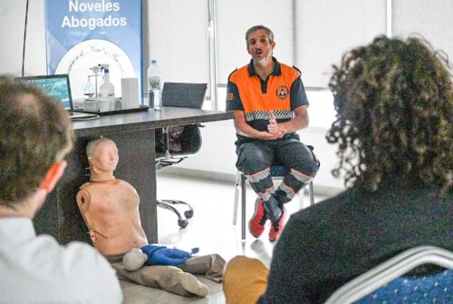 Invitan a una capacitación de RCP y uso de DEA en Puerto Madryn