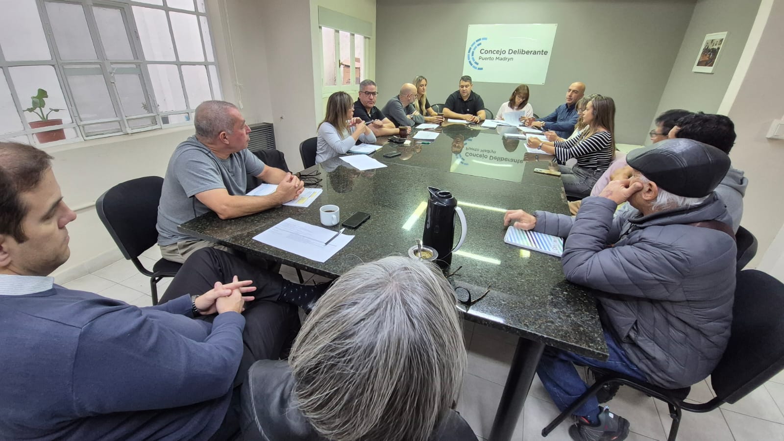 Propietarios de taxis quieren reforzar controles sobre UBER