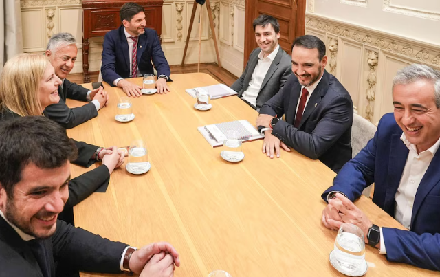 Pullaro, Torres, Cornejo y Valdés se reunieron en Santa Fe por una agenda federal