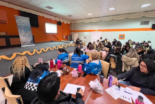 Más de 120 trabajadores municipales se capacitaron en herramientas de comunicación inclusiva