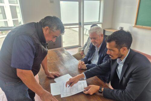 Continúa el Programa Provincial de Regularización y vecinos de Trelew podrán escriturar sus viviendas