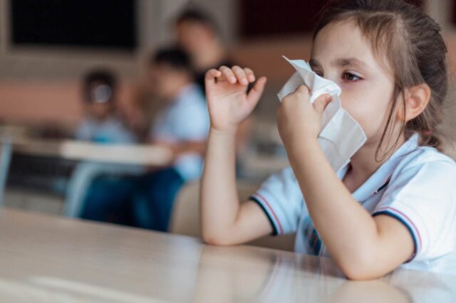 Infecciones respiratorias: recomiendan reforzar las medidas preventivas en las escuelas de Chubut