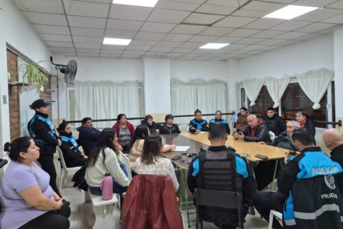 Autoridades y vecinos de El Porvenir coordinaron estrategias para mejorar la seguridad
