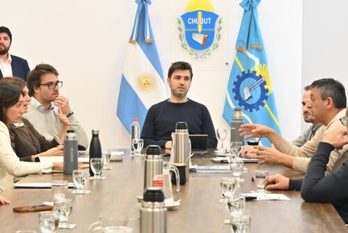 Provincia coordina acciones con clubes, escuelas e iglesias para prevenir problemáticas adolescentes