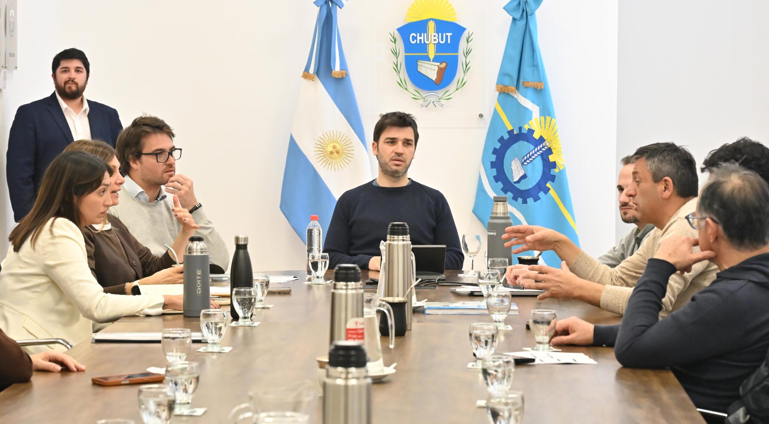 Provincia coordina acciones con clubes, escuelas e iglesias para prevenir problemáticas adolescentes