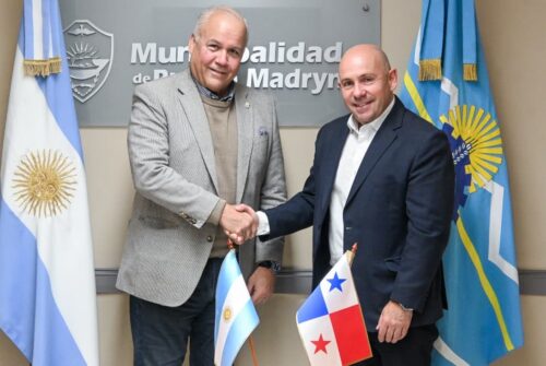 Sastre recibió al embajador de Panamá en una agenda enfocada en inversiones