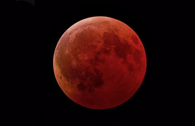 Eclipse total de Luna: Puerto Madryn invita a disfrutar de la “Luna de Sangre” desde la Bajada 9