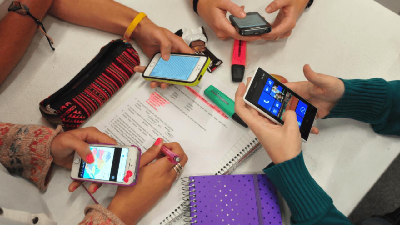 “Dale Play a la prevención”: convocan a estudiantes de Madryn a crear reels sobre VIH
