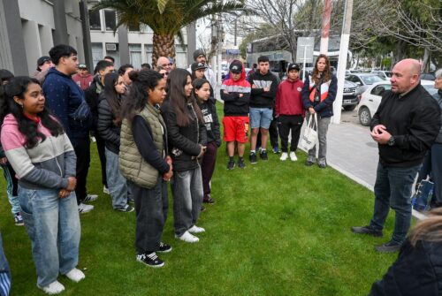 Estudiantes de una escuela rural de Mendoza llegaron a Madryn para conocer las ballenas