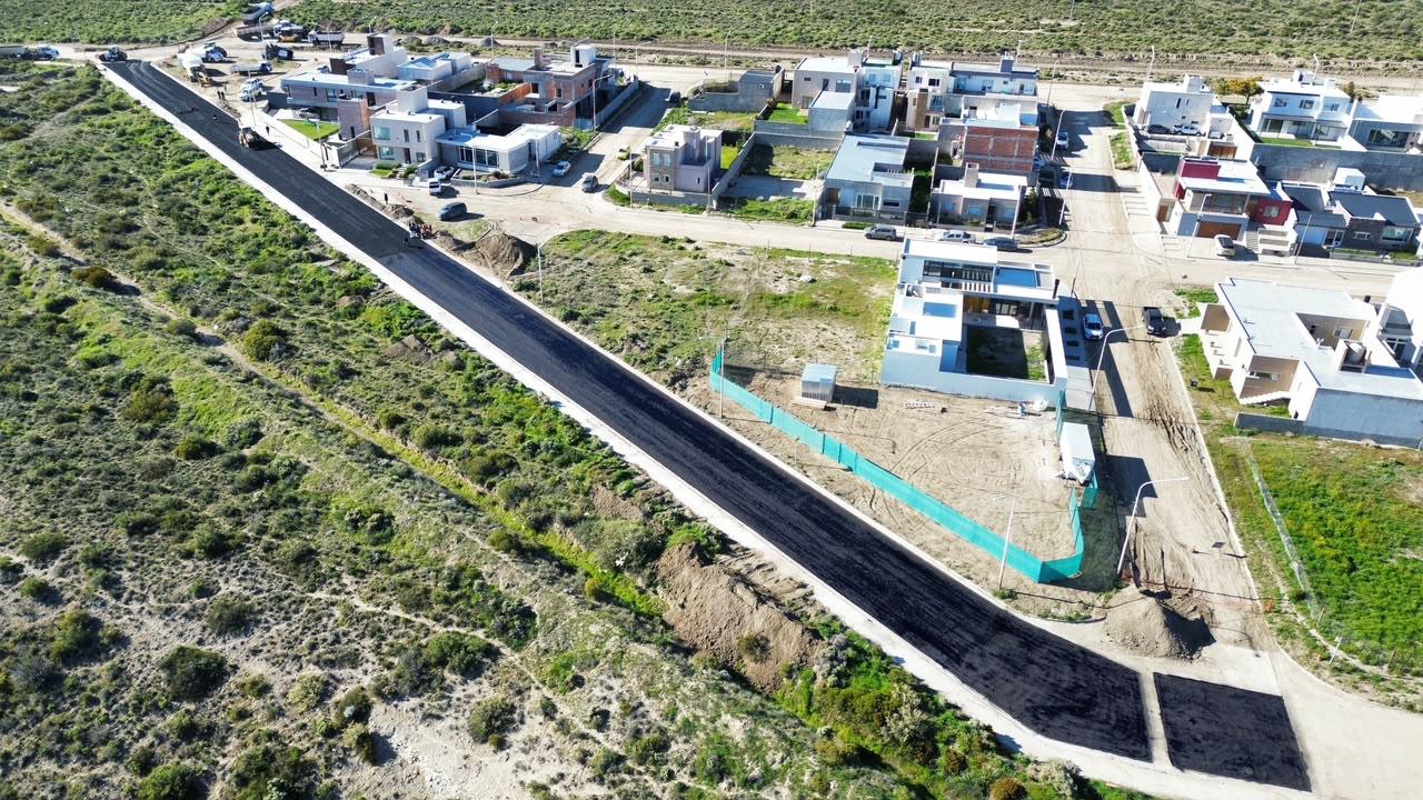 Plan Galina: Provincia avanza con la pavimentación de 77 cuadras en Rada Tilly