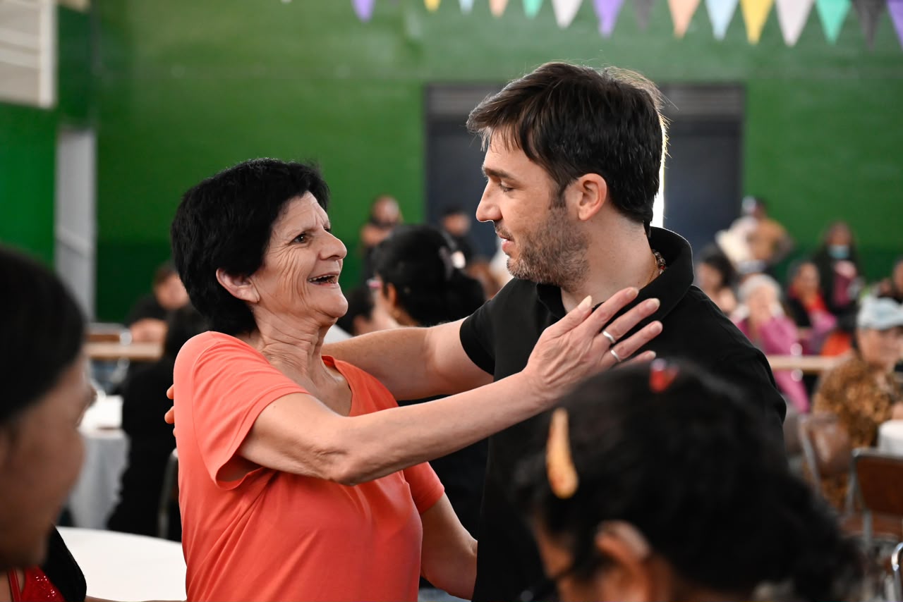 Día de la Madre: Torres celebró junto a familias de Comodoro Rivadavia