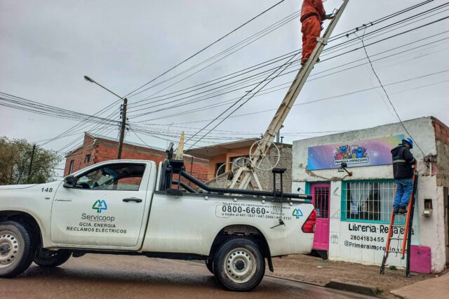 Servicoop duplicó las guardias eléctricas durante las lluvias